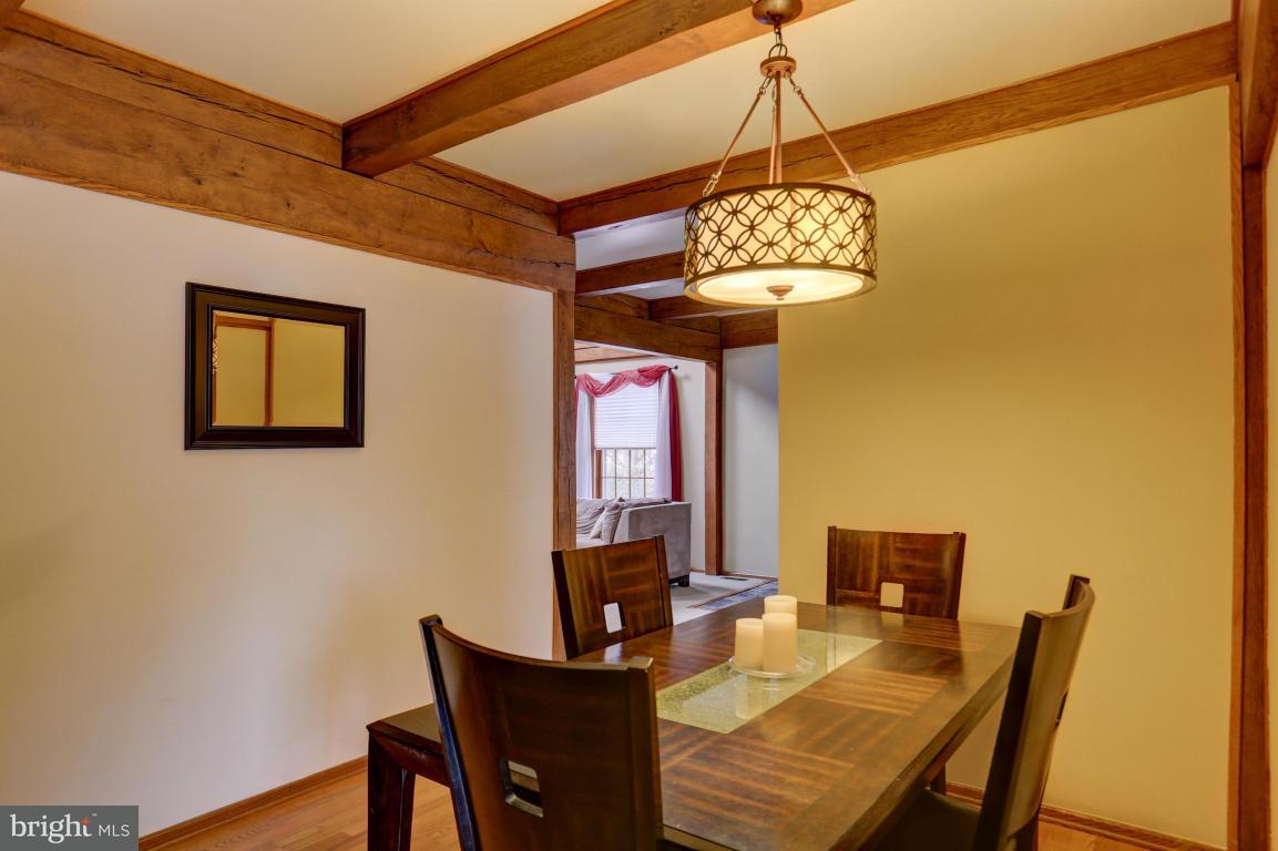 390 Greentree Road Elizabethtown, PA 17022 - Photo 9 of 33
