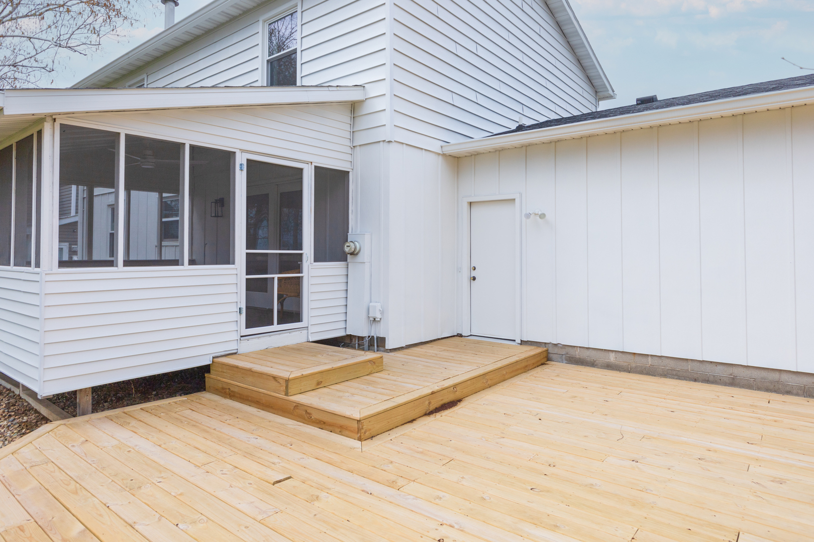 1805 Widermere Drive Normal, IL 61761 - Photo 39 of 46 a view of a backyard of a house