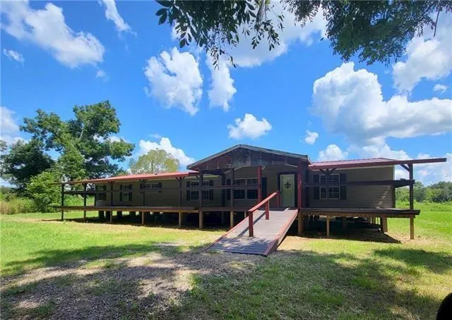 $115,000 | 553 Par Road 700, Cloutierville, LA 71416