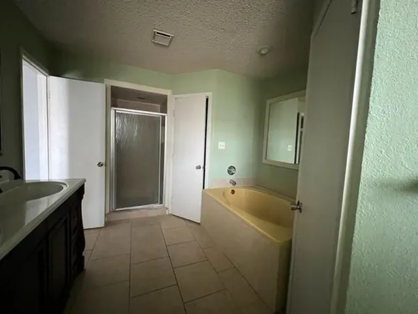 $2,595 | 3941 Trinity Lane, Abilene, TX 79602