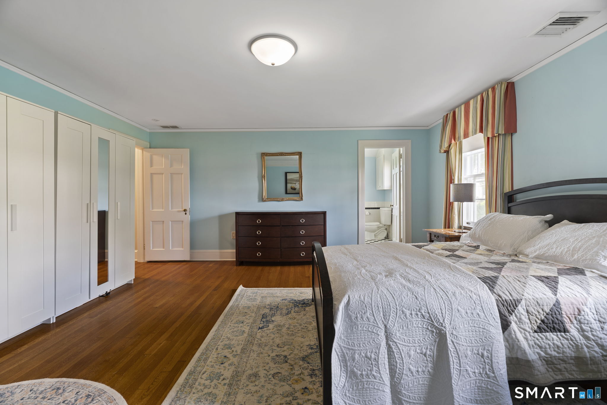 10 Colony Road West Hartford, CT 06117 - Photo 33 of 40 Second guest room