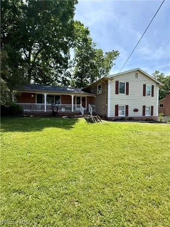 $310,000 | 8524 Sleepy Hollow Drive Northeast, Warren, OH 44484