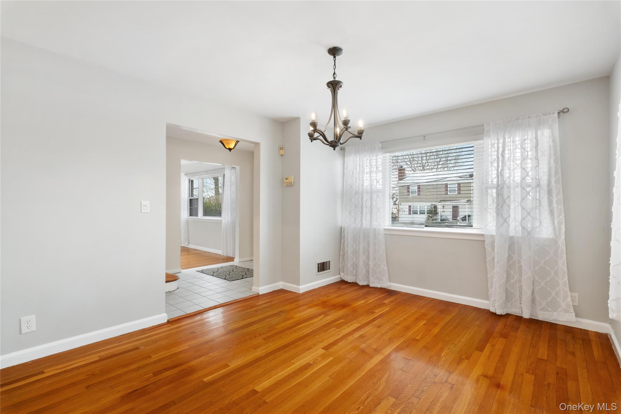 48 Madison Road Scarsdale, NY 10583 - Photo 12 of 41