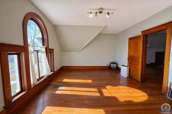 $299,950 | 829 Southwest Buchanan Street, Topeka, KS 66606