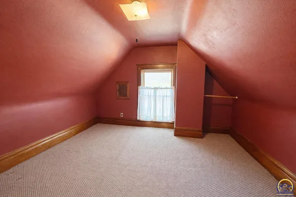 $299,950 | 829 Southwest Buchanan Street, Topeka, KS 66606