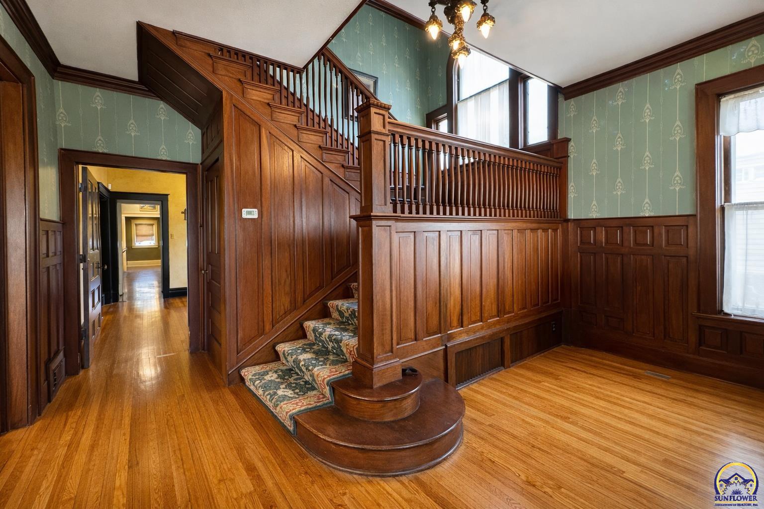 829 Southwest Buchanan Street Topeka, KS 66606 - Photo 5 of 28