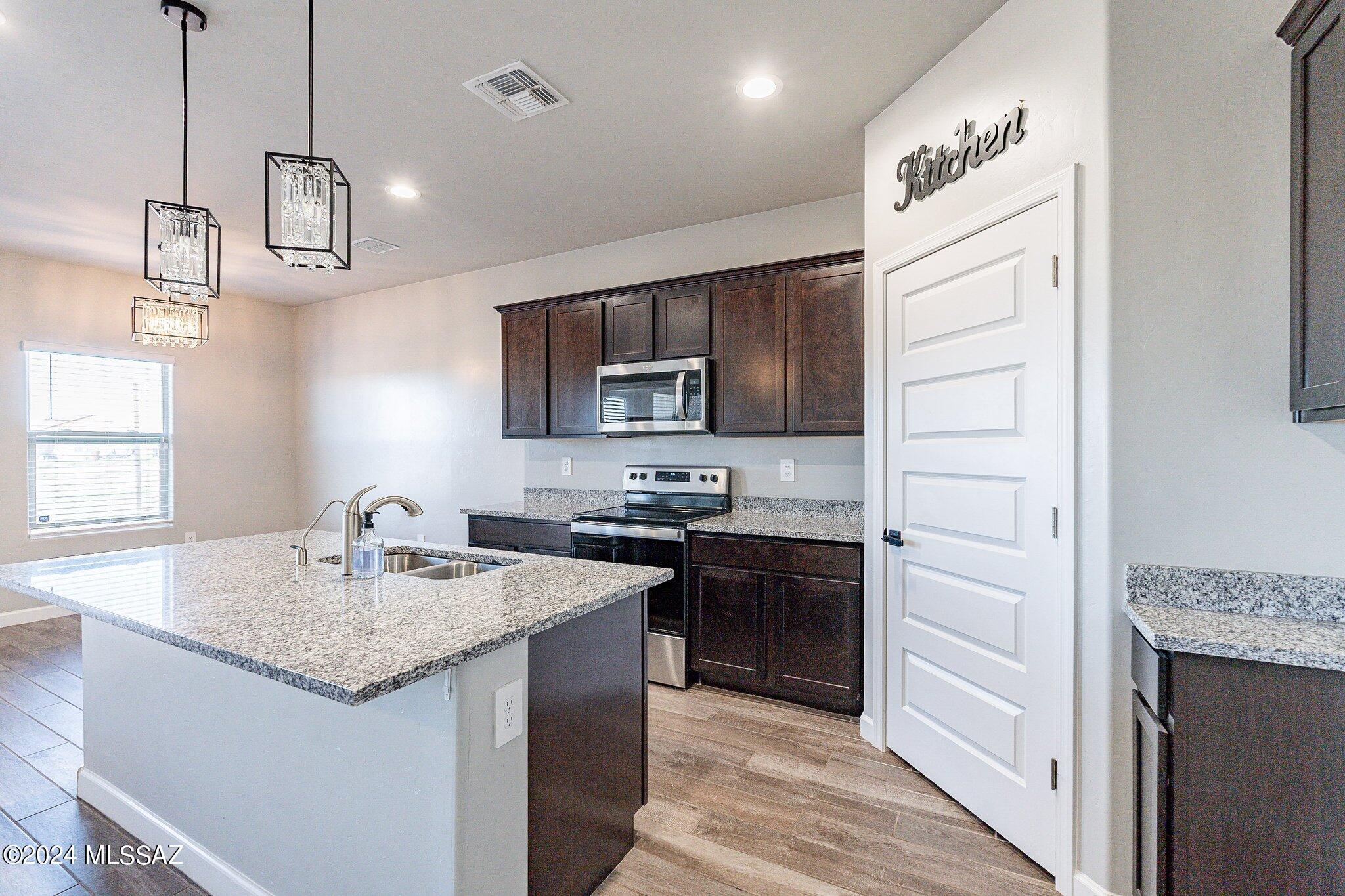 17100 West Moore Road Marana, AZ 85653 - Photo 10 of 47 Gallery Image 10