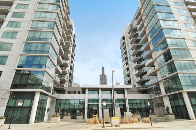 123 South Green Street, Unit 606B Chicago, IL 60607 - Photo 1 of 1