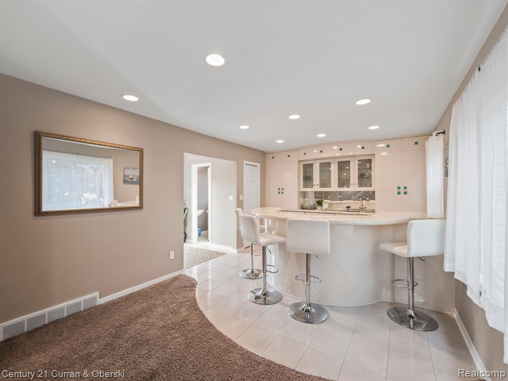 23722 East River Road Grosse Ile, MI 48138 - Photo 21 of 38