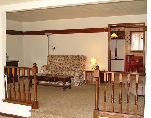 798 Ridge Rochester, PA 15074 - Photo 7 of 18 Living Room.