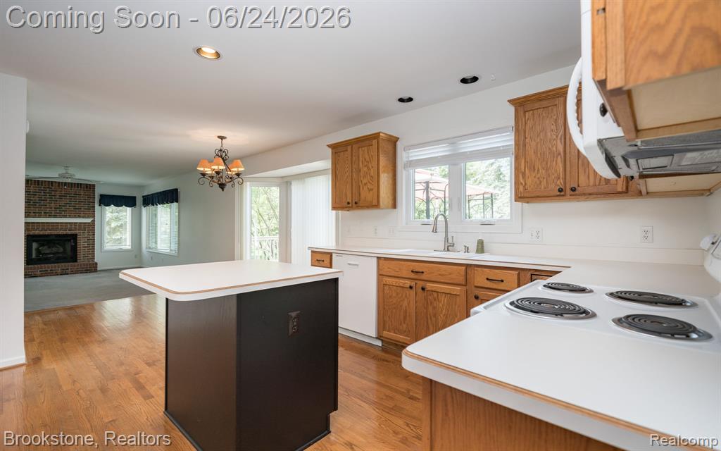 3812 Kossuth Road Lake Orion, MI 48360 - Photo 12 of 47