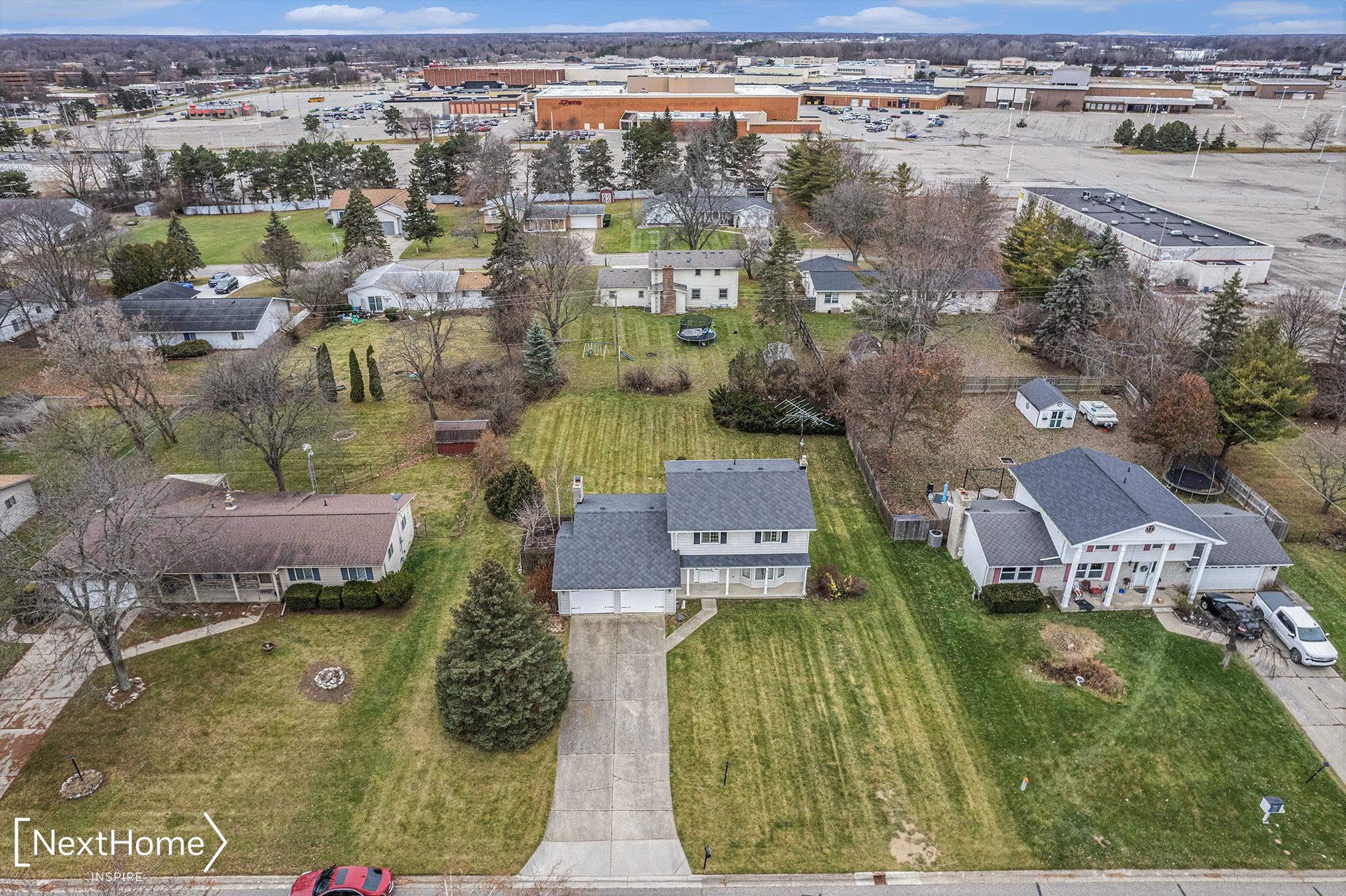 3176 Red Barn Road Flint, MI 48507 - Photo 5 of 20 50129624-a058cad7-a7e0-4a18-9b0c-cd61bbd15e8d.JPG