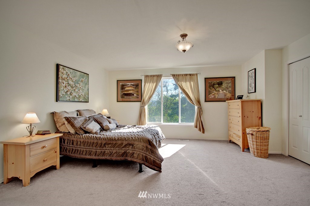 321 Stevens Avenue Northwest Renton, WA 98057 - Photo 6 of 12