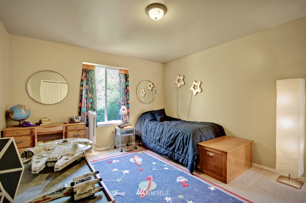321 Stevens Avenue Northwest Renton, WA 98057 - Photo 10 of 12