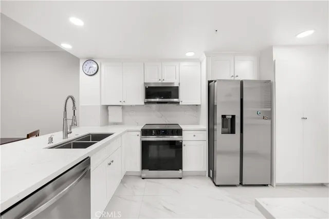 $896,000 | 2253 Martin, Unit 106, Irvine, CA 92612