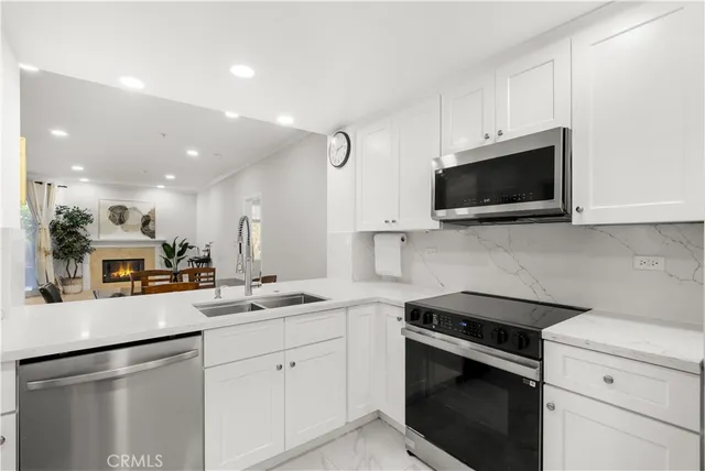 $896,000 | 2253 Martin, Unit 106, Irvine, CA 92612