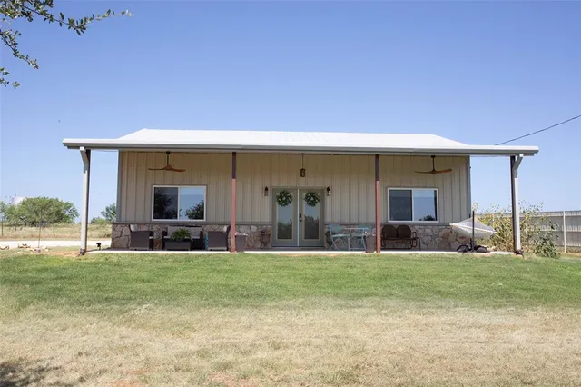 $1,699,000 | 7060 Hells Gate Loop, Strawn, TX 76475