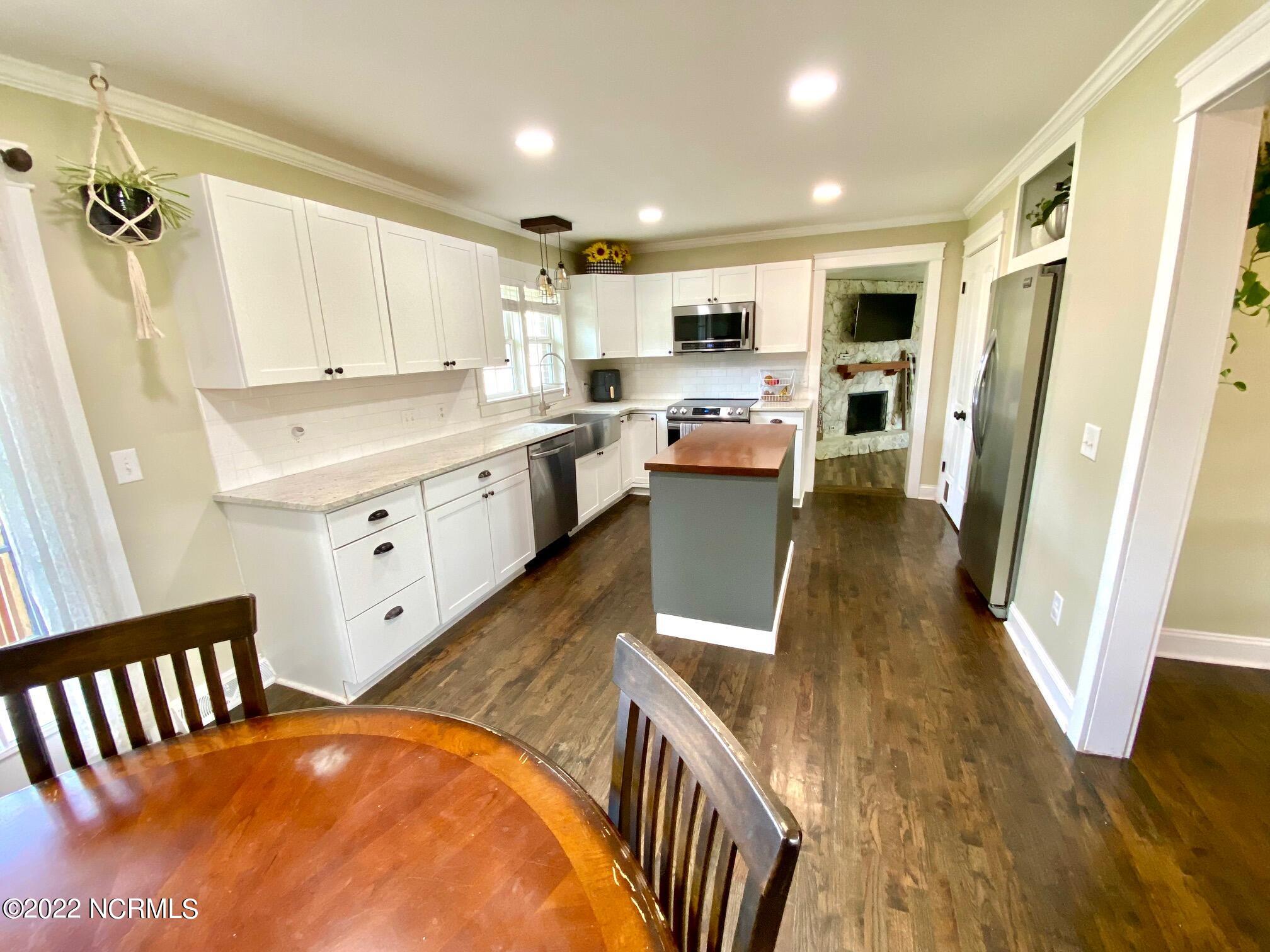4078 Twisted Hickory Road Elizabethtown, NC 28337 - Photo 14 of 46 Eat In Kitchen