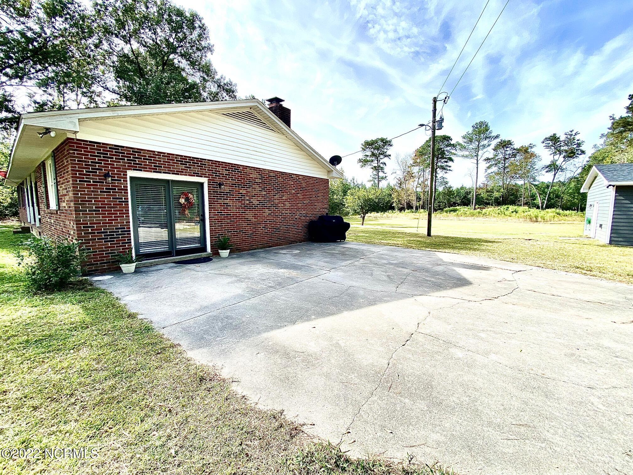 4078 Twisted Hickory Road Elizabethtown, NC 28337 - Photo 38 of 46 Paved Parking