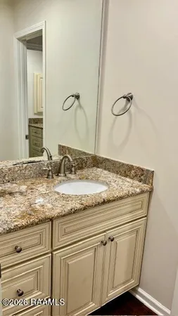 $1,300 | Undisclosed Address, Lafayette, LA 70506