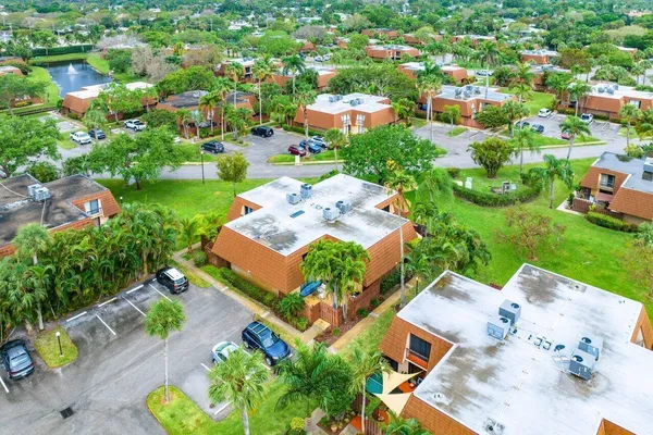 $485,000 | 825 Center Street, Unit 13B, Jupiter, FL 33458