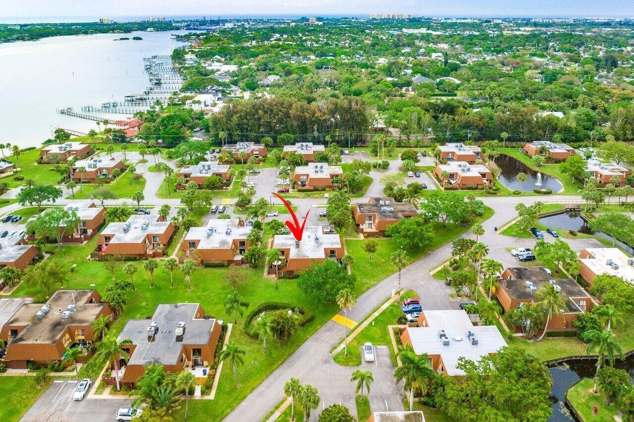 825 Center Street, Unit 13B Jupiter, FL 33458 - Photo 33 of 39 20240311181535030380000000-o