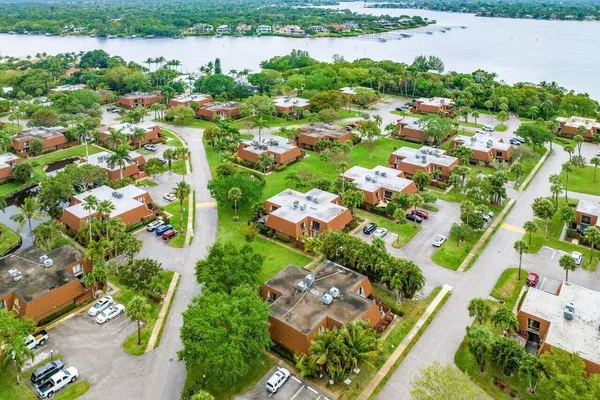 $485,000 | 825 Center Street, Unit 13B, Jupiter, FL 33458