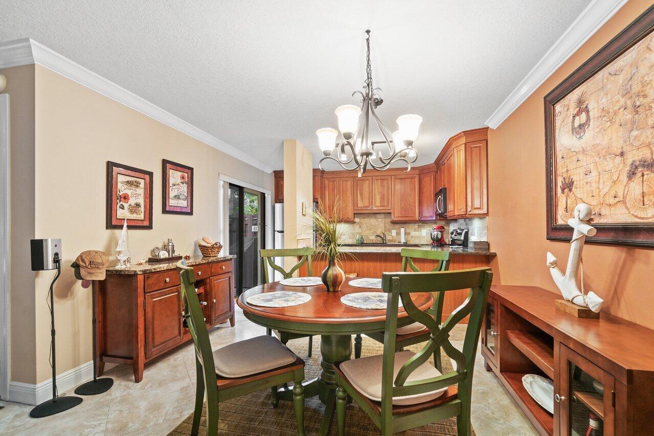 825 Center Street, Unit 13B Jupiter, FL 33458 - Photo 7 of 39 20240311181456202548000000-o