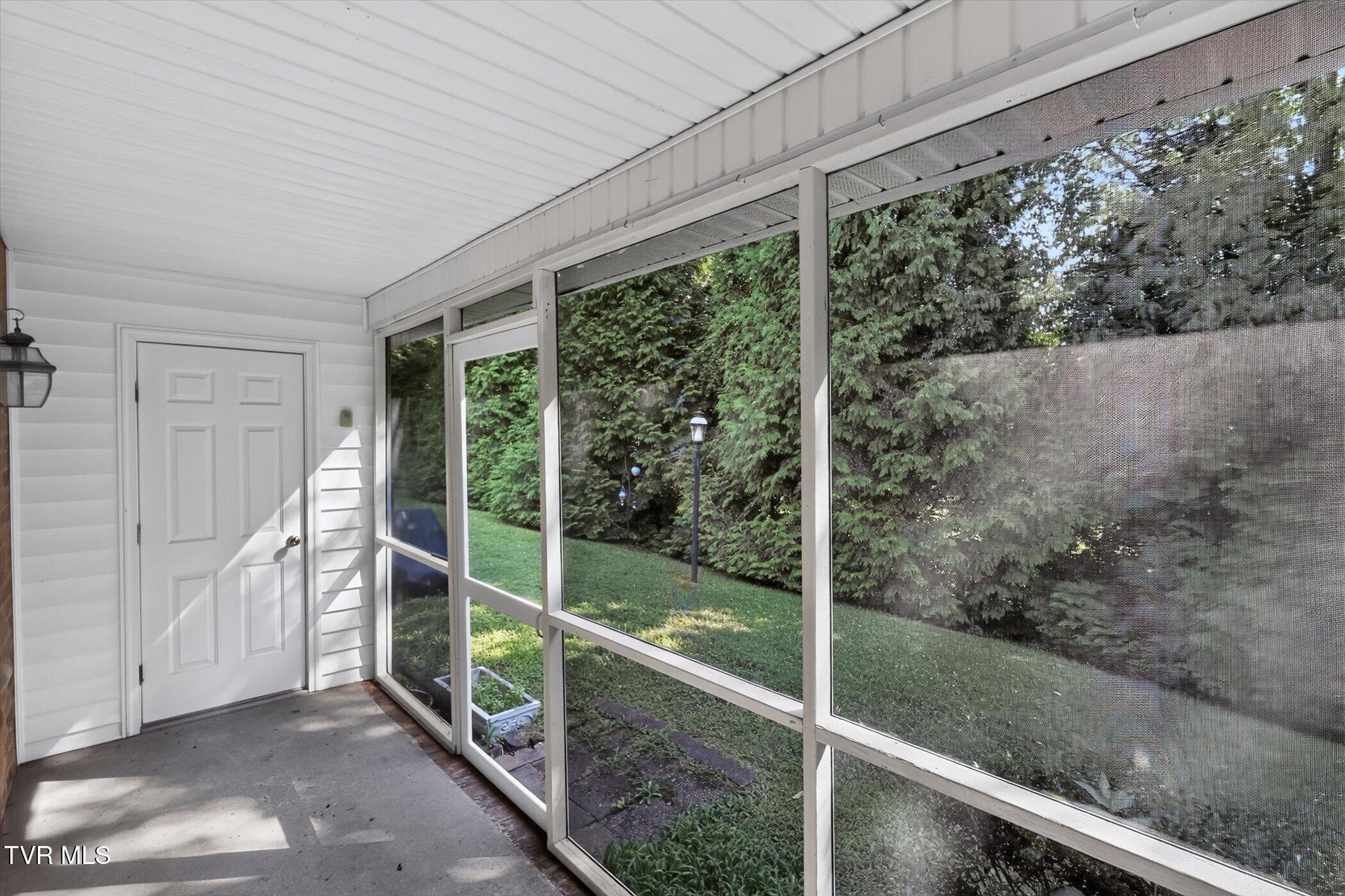 529 Hickory Road Bristol, TN 37620 - Photo 24 of 28 27-529-Hickory-Rd-WindowStill-Photograph