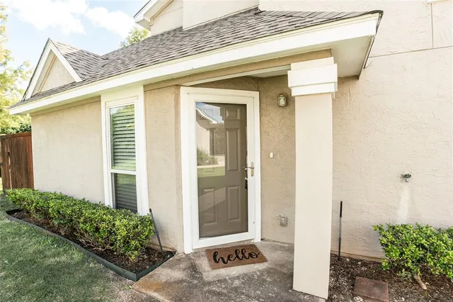 a view of a front door of the house