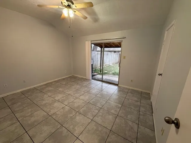 $1,250 | 22126 Moss Falls Lane, Spring, TX 77373