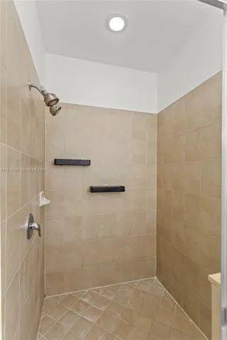 $700,000 | 3502 West 86th Terrace, Hialeah, FL 33018