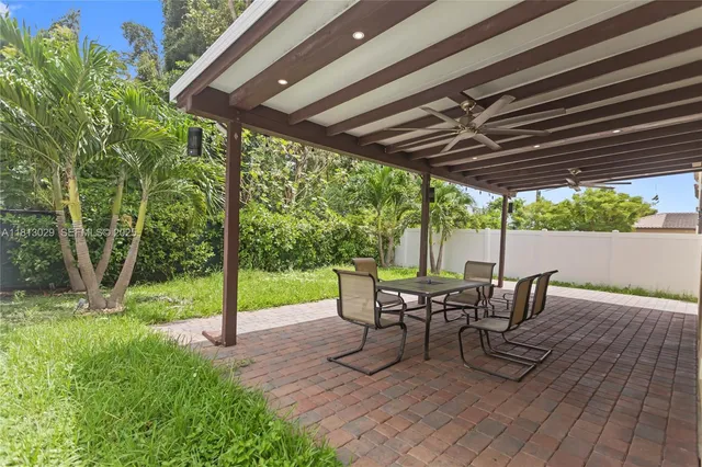 $700,000 | 3502 West 86th Terrace, Hialeah, FL 33018