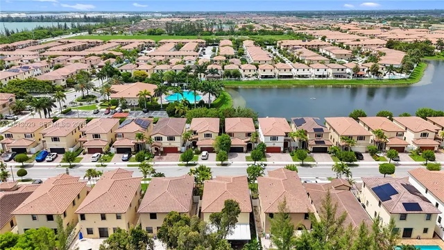 $700,000 | 3502 West 86th Terrace, Hialeah, FL 33018