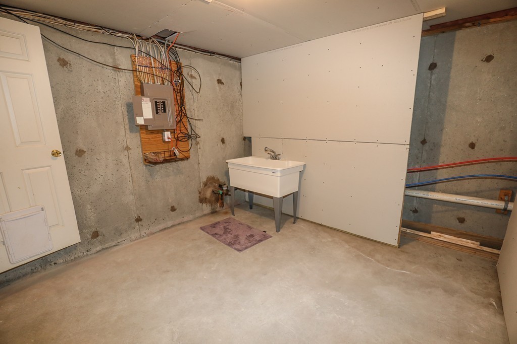 5 Stonegate Road, Unit 3 Chelmsford, MA 01824 - Photo 28 of 28