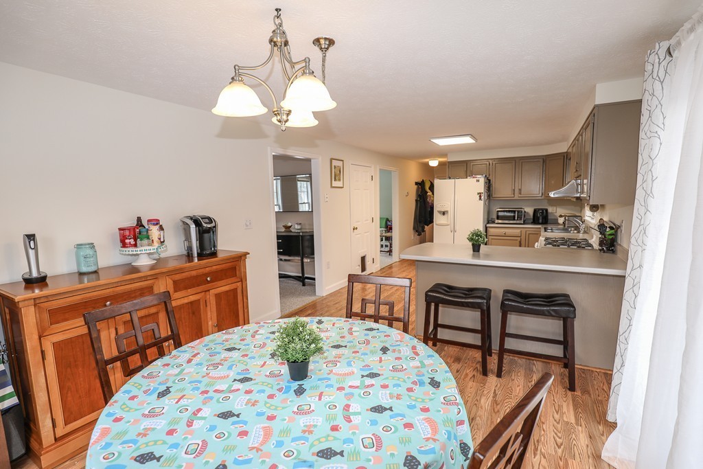5 Stonegate Road, Unit 3 Chelmsford, MA 01824 - Photo 4 of 28