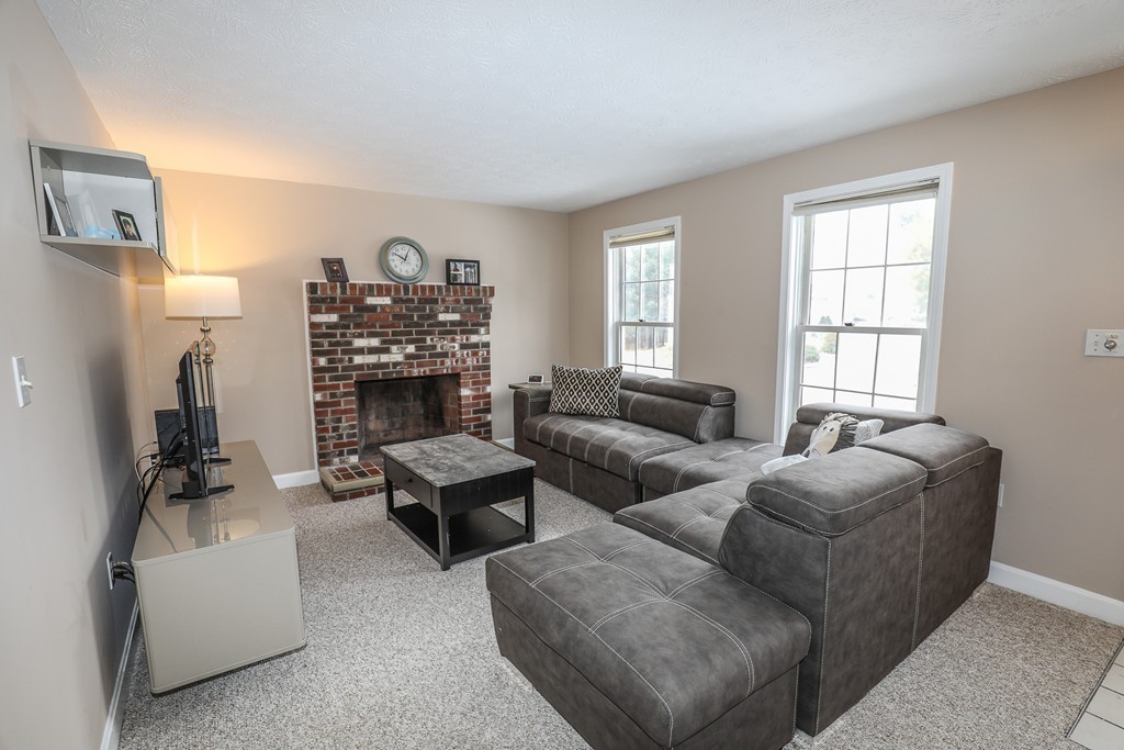 5 Stonegate Road, Unit 3 Chelmsford, MA 01824 - Photo 7 of 28