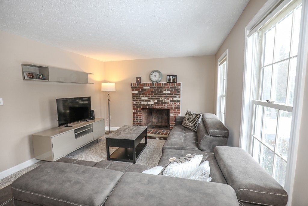 5 Stonegate Road, Unit 3 Chelmsford, MA 01824 - Photo 10 of 28