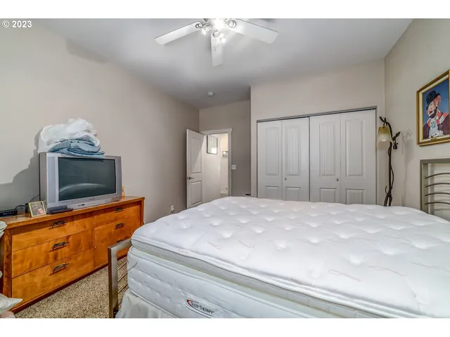 $516,000 | 48482 Meadow Way, Oakridge, OR 97463