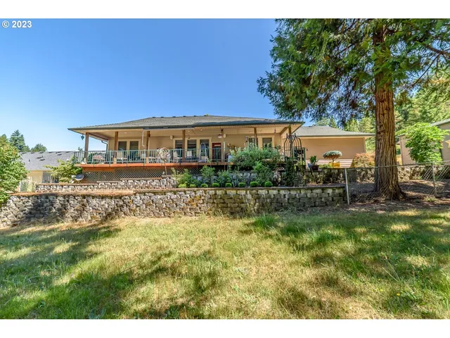 $516,000 | 48482 Meadow Way, Oakridge, OR 97463