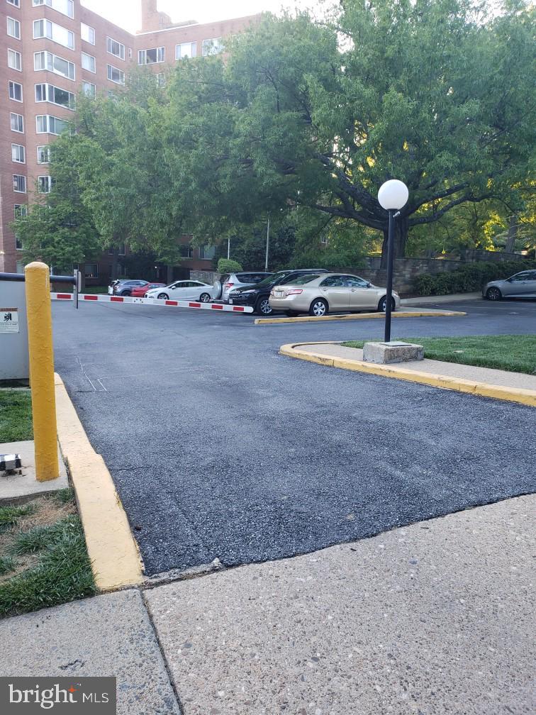 4000 Tunlaw Road Northwest, Unit 13 Washington, DC 20007 - Photo 2 of 6