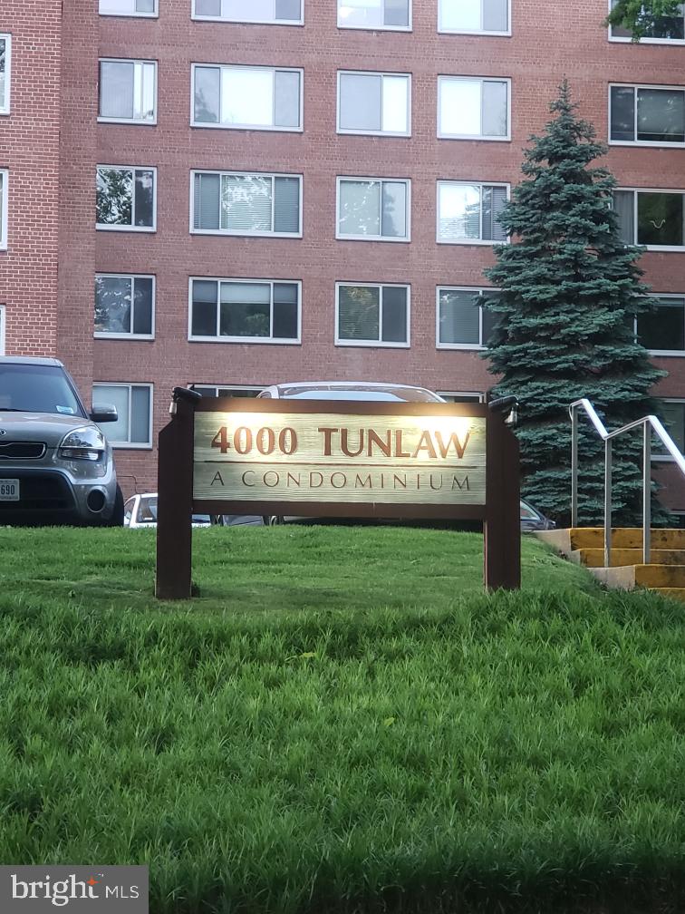 4000 Tunlaw Road Northwest, Unit 13 Washington, DC 20007 - Photo 5 of 6