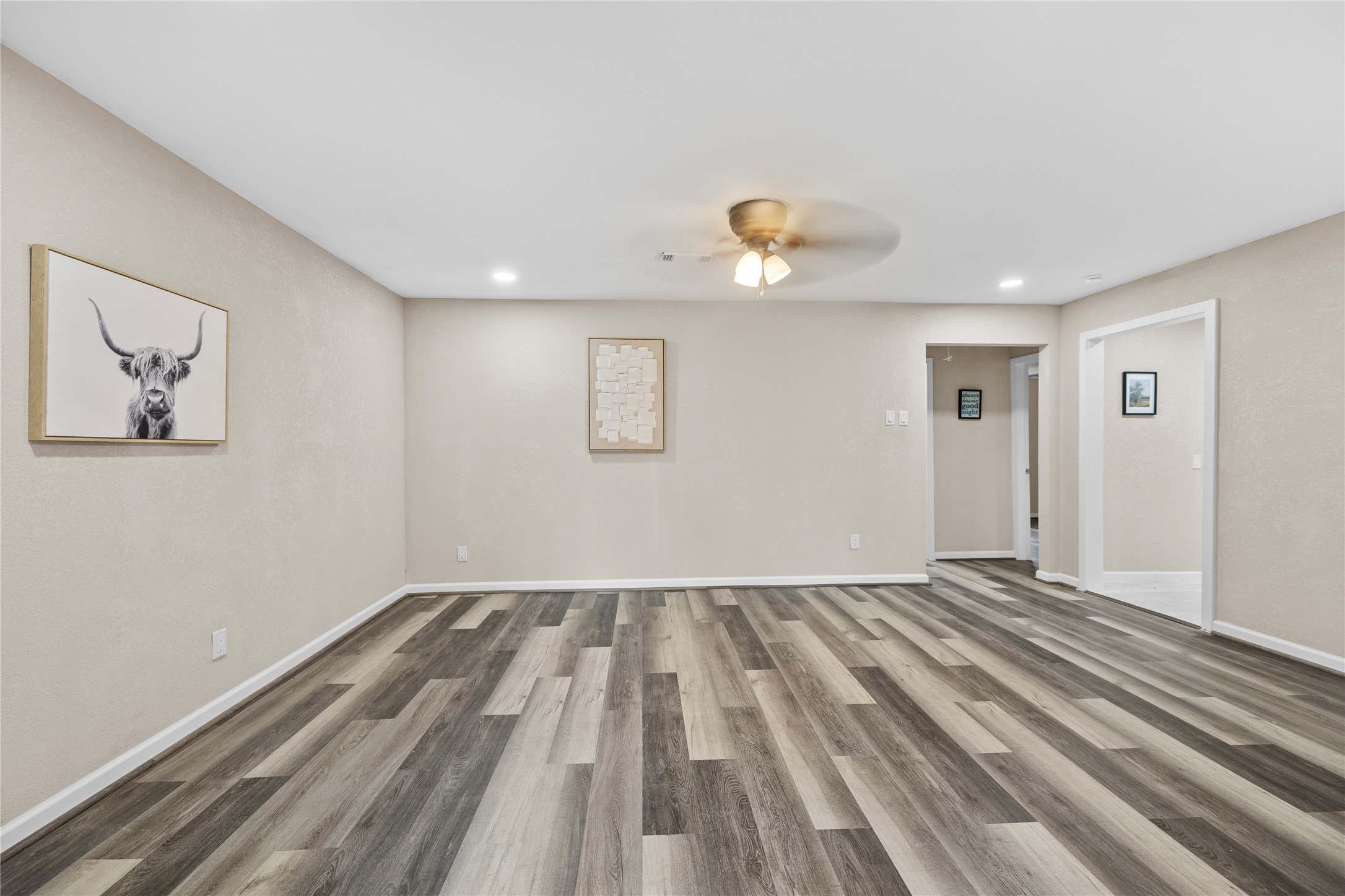 10613 Chadwick Street Houston, TX 77029 - Photo 11 of 33