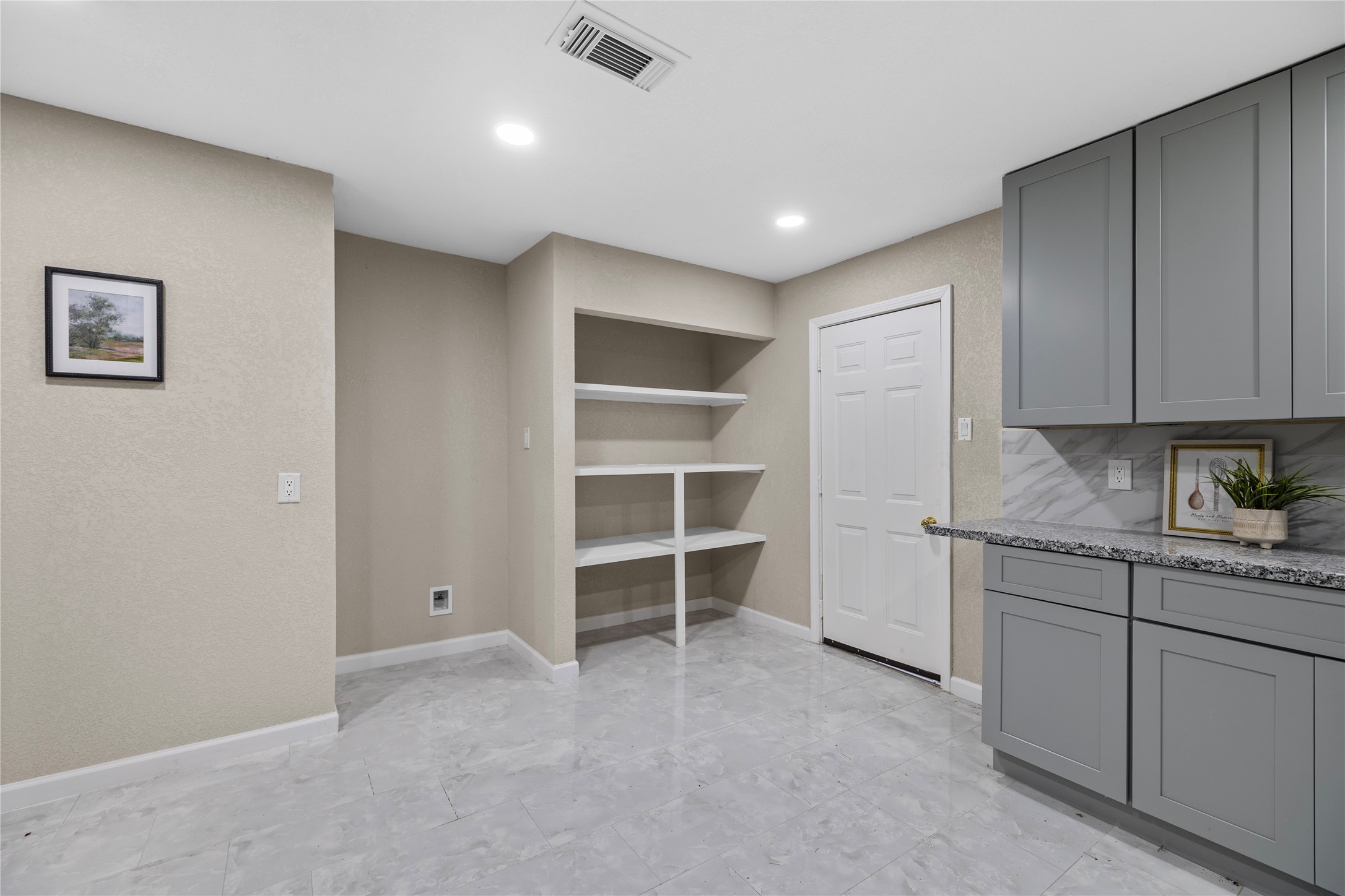 10613 Chadwick Street Houston, TX 77029 - Photo 18 of 33