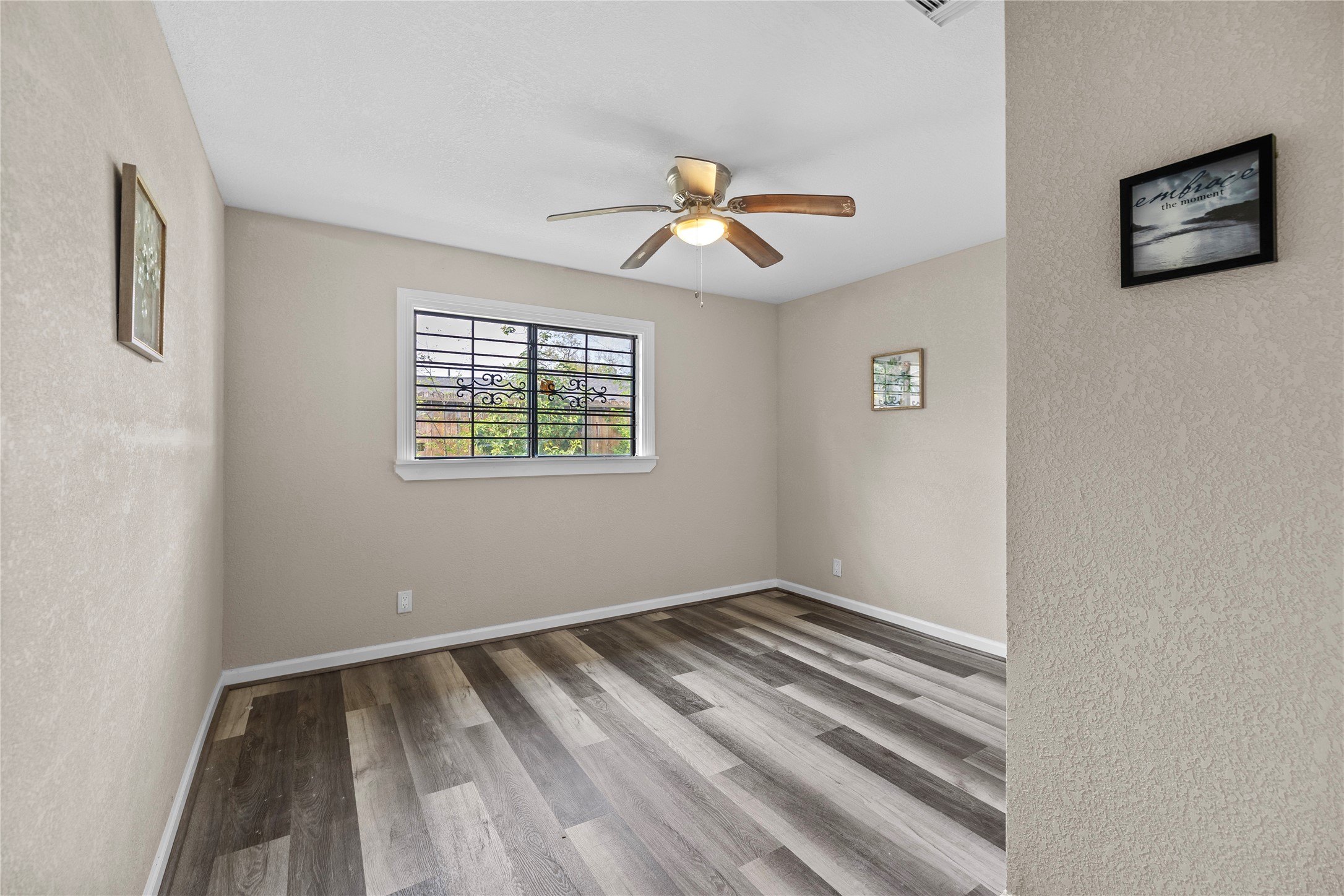10613 Chadwick Street Houston, TX 77029 - Photo 22 of 33