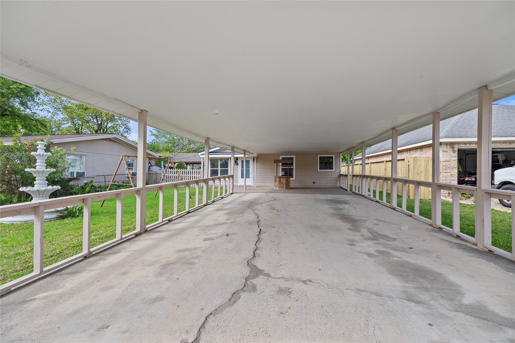 10613 Chadwick Street Houston, TX 77029 - Photo 26 of 33