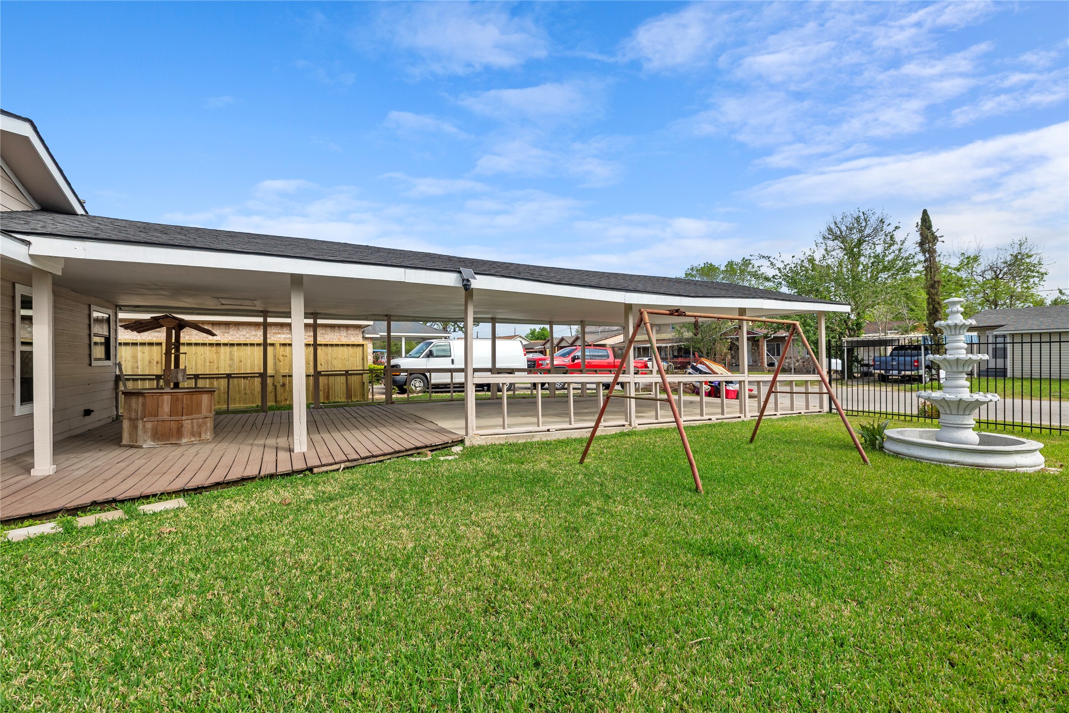 10613 Chadwick Street Houston, TX 77029 - Photo 27 of 33