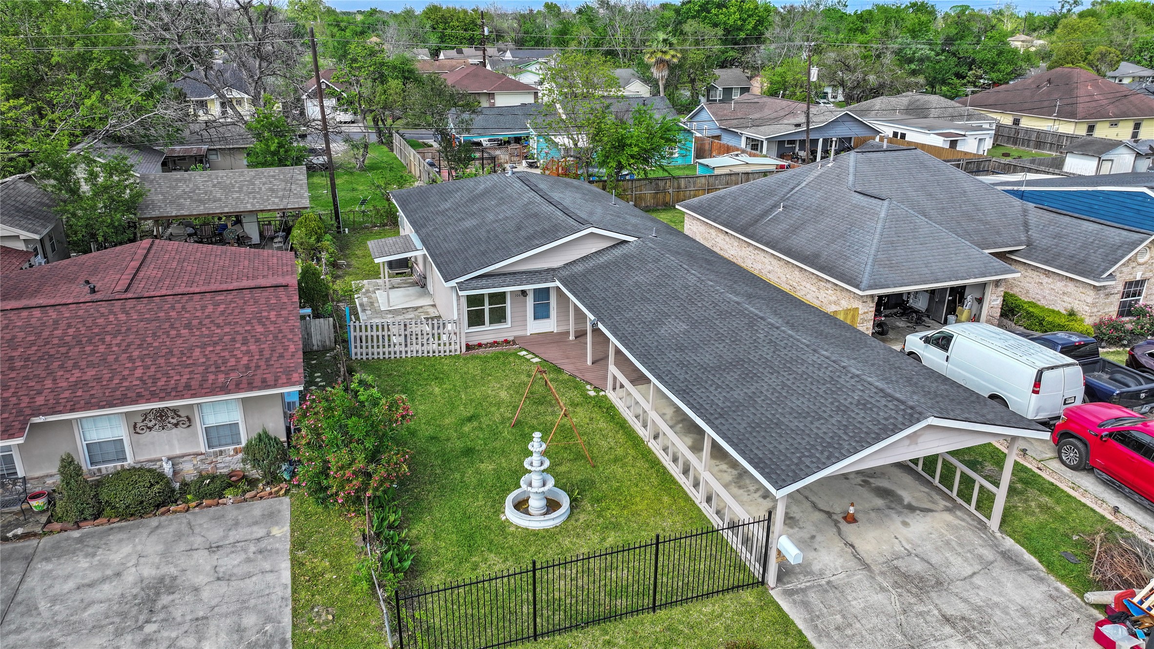 10613 Chadwick Street Houston, TX 77029 - Photo 29 of 33