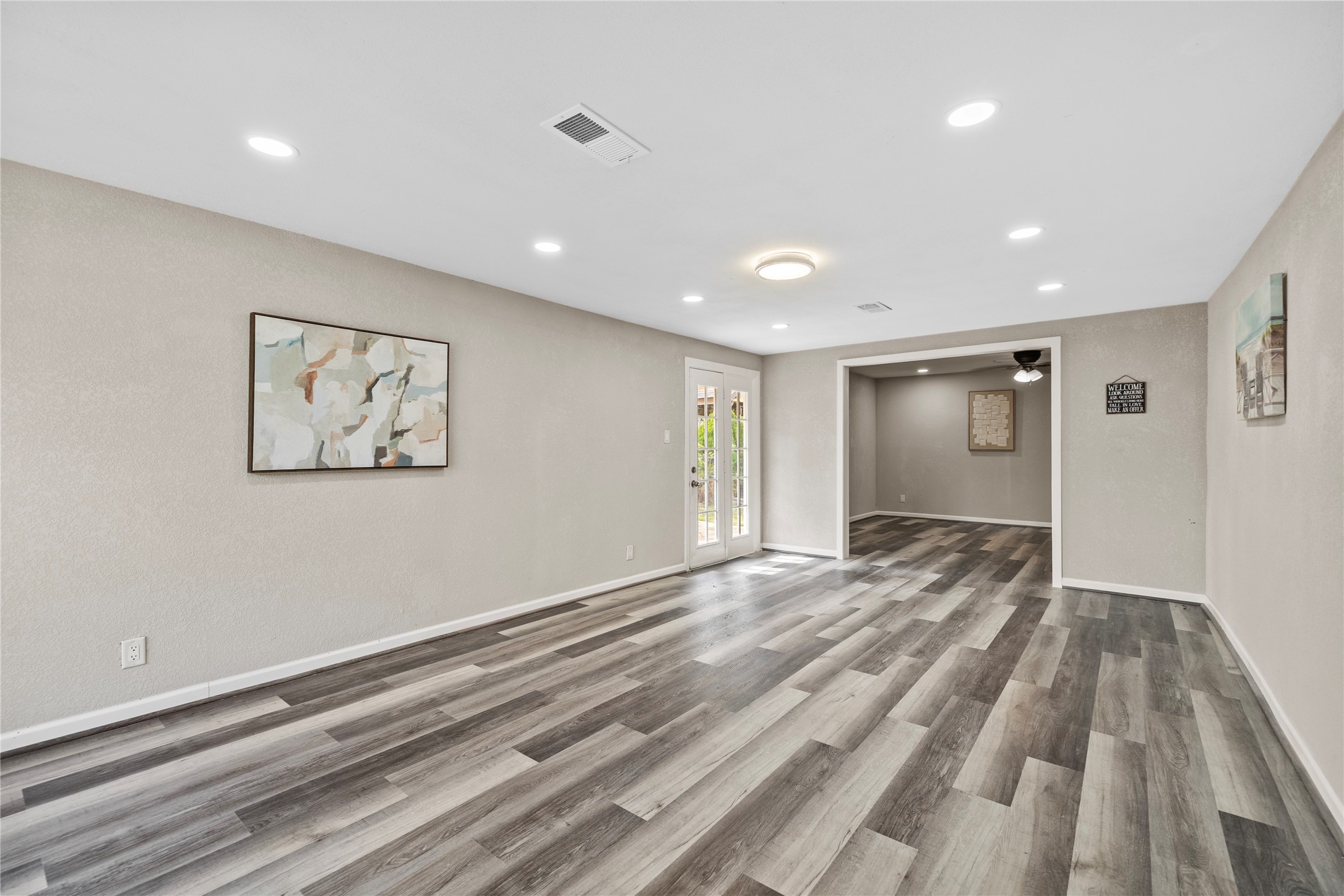 10613 Chadwick Street Houston, TX 77029 - Photo 7 of 33