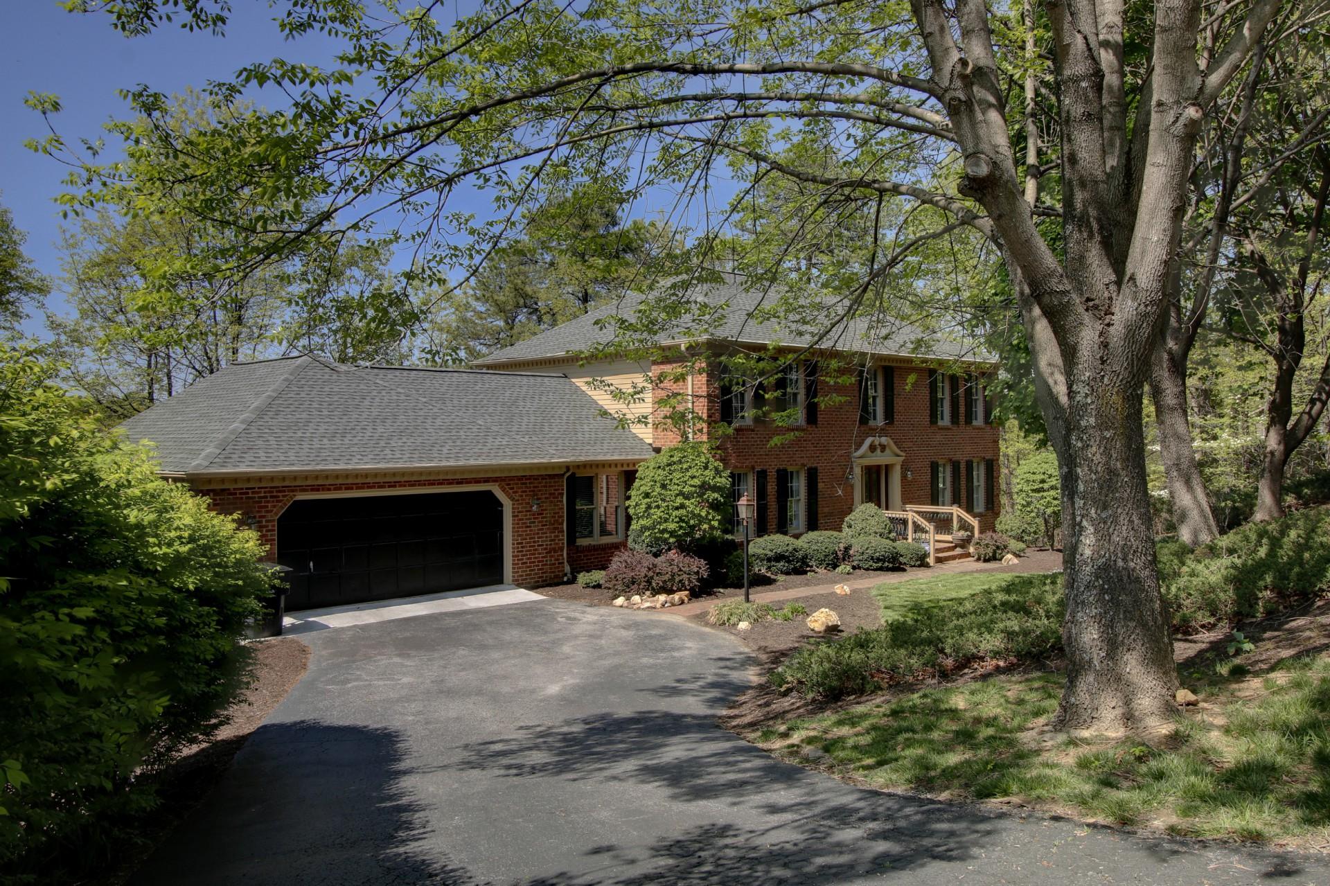 5191 Fox Ridge Road Southwest Roanoke, VA 24018 - Photo 1 of 56 Front